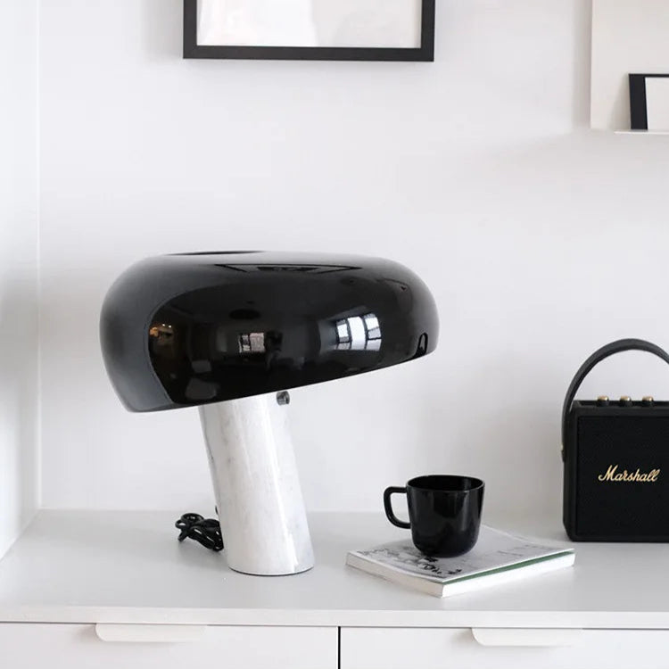 Luminária de Mesa Snoopy | Designer Italiano | Moderna e Regulável