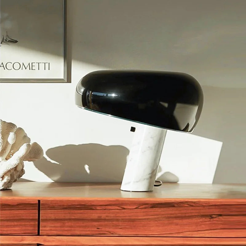 Luminária de Mesa Snoopy | Designer Italiano | Moderna e Regulável