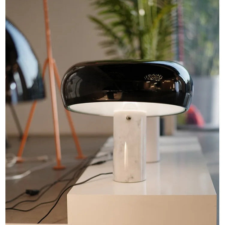 Luminária de Mesa Snoopy | Designer Italiano | Moderna e Regulável