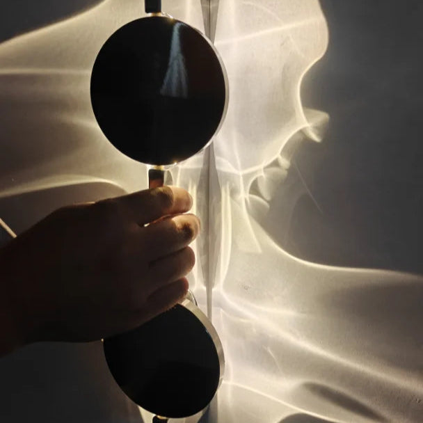 Arandela Orgânica Contemporânea – 1 ou 2 Pontos de Luz, Projeção Cênica e Iluminação por Sombras