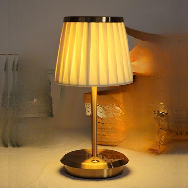 Luminária Quarto Classic De Mesa Recarregavel Vintage